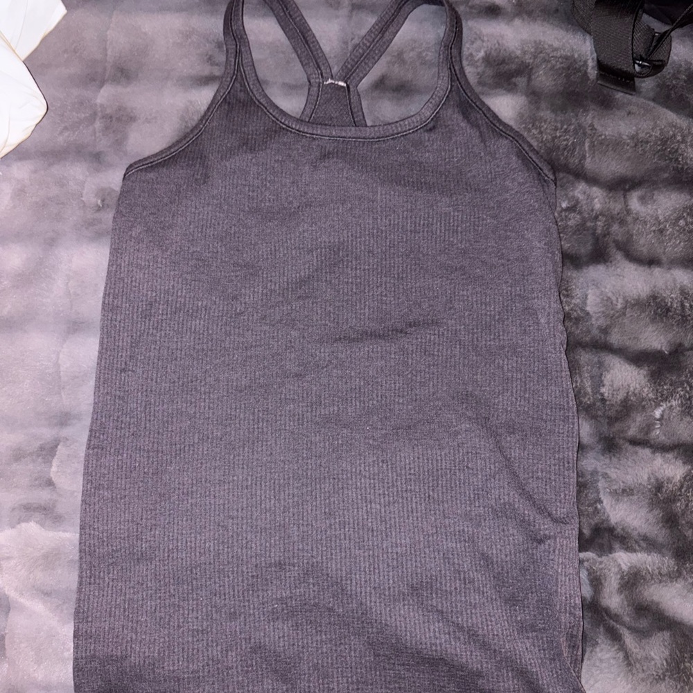 Lululemon ebb to street